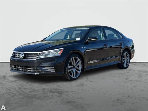 2018 Volkswagen Passat 2.0T R-Line