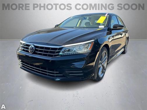 2018 Volkswagen Passat 2.0T R-Line