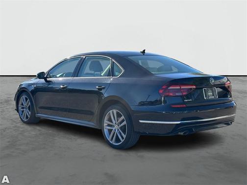 2018 Volkswagen Passat 2.0T R-Line
