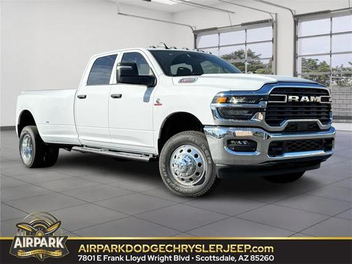 2026 RAM 3500 Tradesman Crew Cab 4x4 8' Box