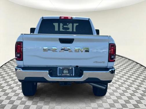 2025 RAM 2500 Tradesman Crew Cab 4x4 6'4' Box