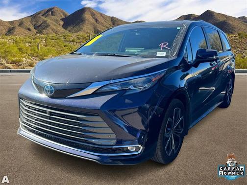 2025 Toyota Sienna Platinum