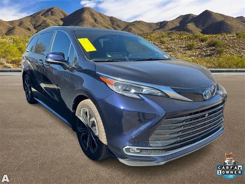 2025 Toyota Sienna Platinum