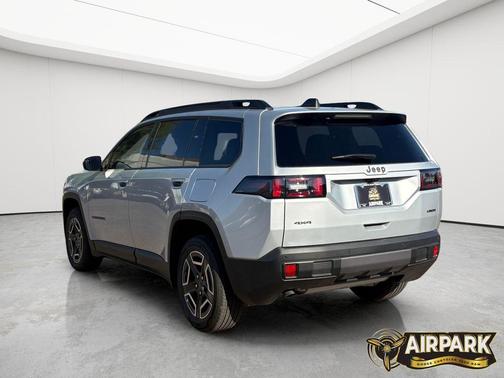 Silver Zynith Clearcoat 2026 Jeep Cherokee Limited
