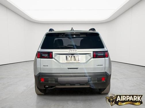 Silver Zynith Clearcoat 2026 Jeep Cherokee Limited