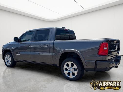 Granite Crystal Metallic Clearcoat 2026 RAM 1500 Big Horn/Lone Star