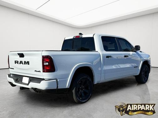 Bright White Clearcoat 2026 RAM 1500 Big Horn/Lone Star