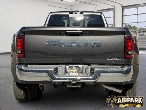 2026 RAM 3500 Tradesman Crew Cab 4x4 8' Box