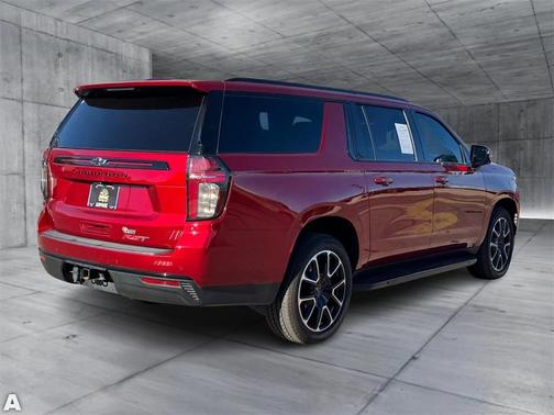 2023 Chevrolet Suburban RST
