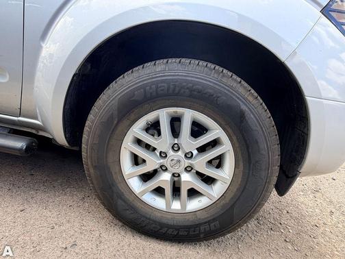 Brilliant Silver Metallic 2019 Nissan Frontier SV