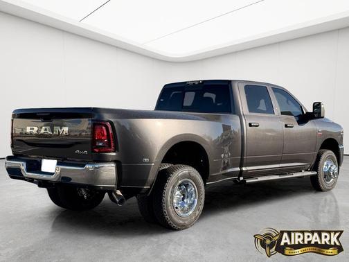 Granite Crystal Metallic Clearcoat 2026 RAM 3500 Tradesman Crew Cab 4x4 8' Box