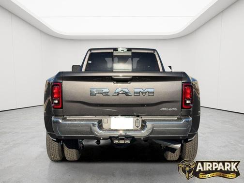 Granite Crystal Metallic Clearcoat 2026 RAM 3500 Tradesman Crew Cab 4x4 8' Box