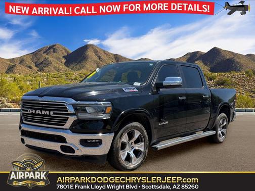 Diamond Black Crystal Pearlcoat 2022 RAM 1500 Laramie