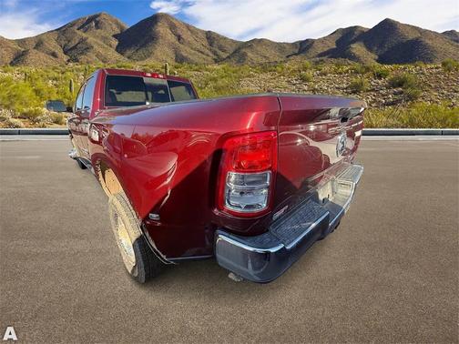 2020 RAM 3500 Tradesman Crew Cab 4x4 8' Box