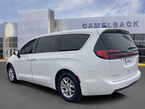 Bright White Clearcoat 2024 Chrysler Pacifica Touring L