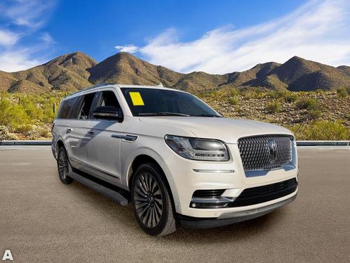 White Platinum Clearcoat Metallic 2019 Lincoln Navigator L Reserve