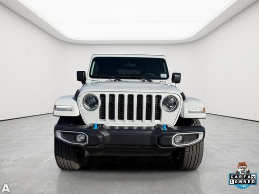 Bright White Clearcoat 2023 Jeep Wrangler 4xe Sahara