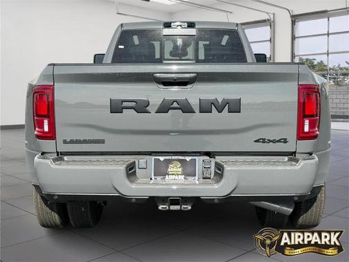 2026 RAM 3500 Laramie Crew Cab 4x4 8' Box