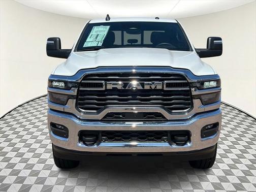 2025 RAM 2500 Tradesman Crew Cab 4x4 6'4' Box