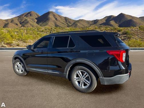 Agate Black Metallic 2021 Ford Explorer XLT