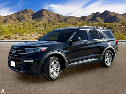 Agate Black Metallic 2021 Ford Explorer XLT