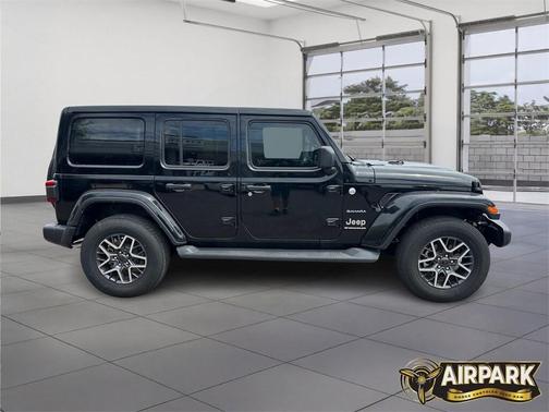 2024 Jeep Wrangler 4-Door Sahara 4x4