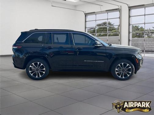 2025 Jeep Grand Cherokee Overland