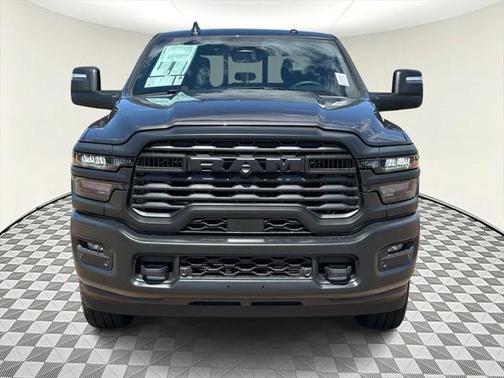 2025 RAM 2500 Tradesman Crew Cab 4x4 6'4' Box