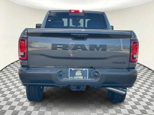 2025 RAM 2500 Tradesman Crew Cab 4x4 6'4' Box