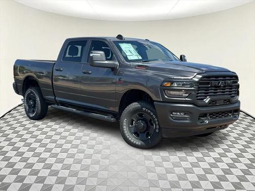 2025 RAM 2500 Tradesman Crew Cab 4x4 6'4' Box