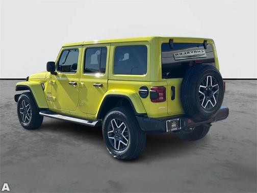 2024 Jeep Wrangler 4-Door Sahara 4x4