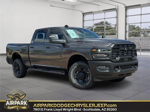 2025 RAM 2500 Tradesman Crew Cab 4x4 6'4' Box