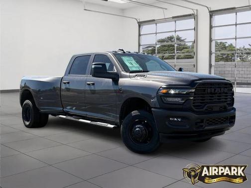 2026 RAM 3500 Tradesman Crew Cab 4x4 8' Box