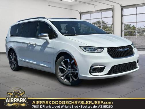 2024 Chrysler Pacifica L