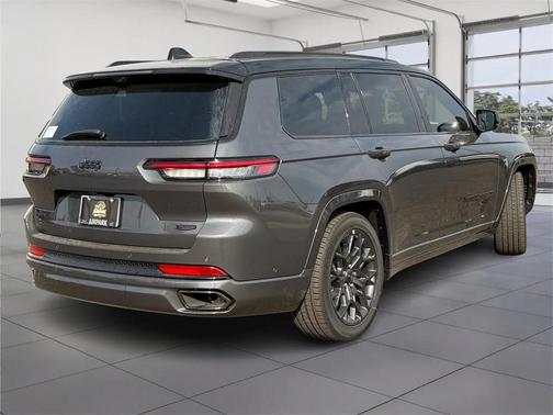 2025 Jeep Grand Cherokee L Summit Reserve