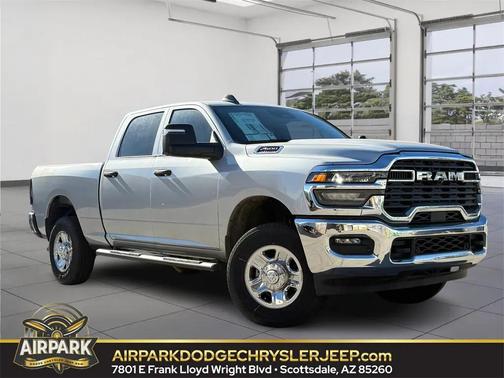 2026 RAM 2500 Tradesman Crew Cab 4x4 6'4' Box