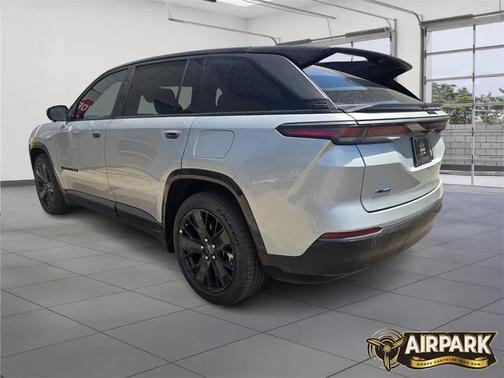 2024 Jeep Wagoneer S Launch Edition