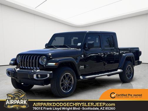 Black Clearcoat 2023 Jeep Gladiator Overland