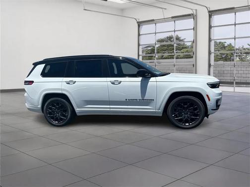 2025 Jeep Grand Cherokee L Summit Reserve