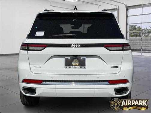 2025 Jeep Grand Cherokee Overland