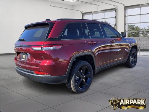2025 Jeep Grand Cherokee Overland