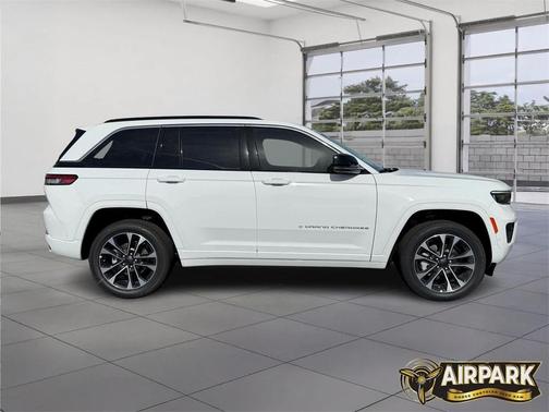 2025 Jeep Grand Cherokee Overland