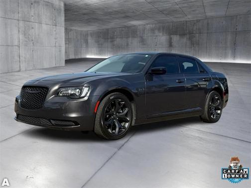 2023 Chrysler 300 Touring