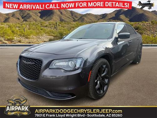 2023 Chrysler 300 Touring