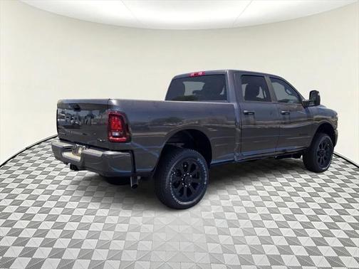 2025 RAM 2500 Big Horn Crew Cab 4x4 6'4' Box