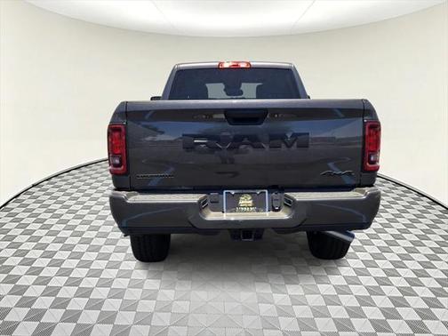 2025 RAM 2500 Big Horn Crew Cab 4x4 6'4' Box