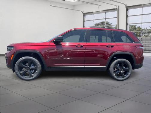 2025 Jeep Grand Cherokee Altitude