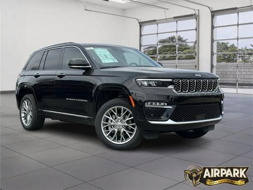 2025 Jeep Grand Cherokee Summit