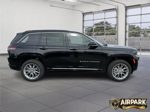 2025 Jeep Grand Cherokee Summit