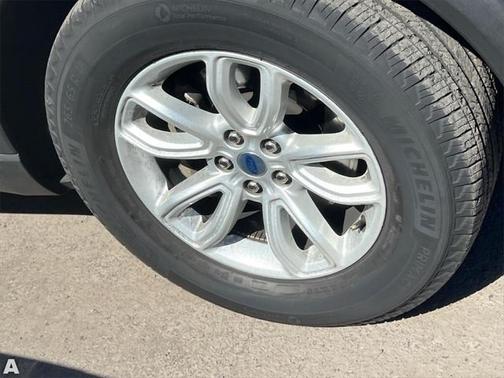 2021 Ford Explorer Base